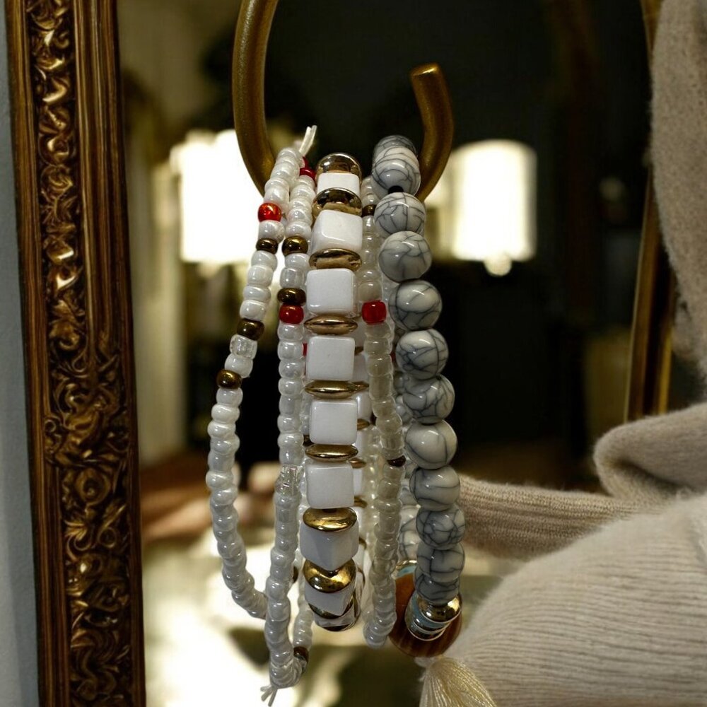 Set of 5 Stretch Bracelets New Without Tags
